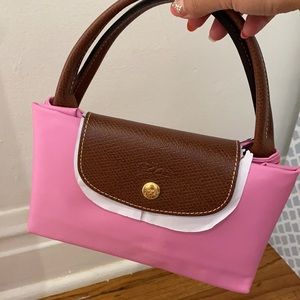 Longchamp Le Pliage Medium Nylon Short Handle Tote